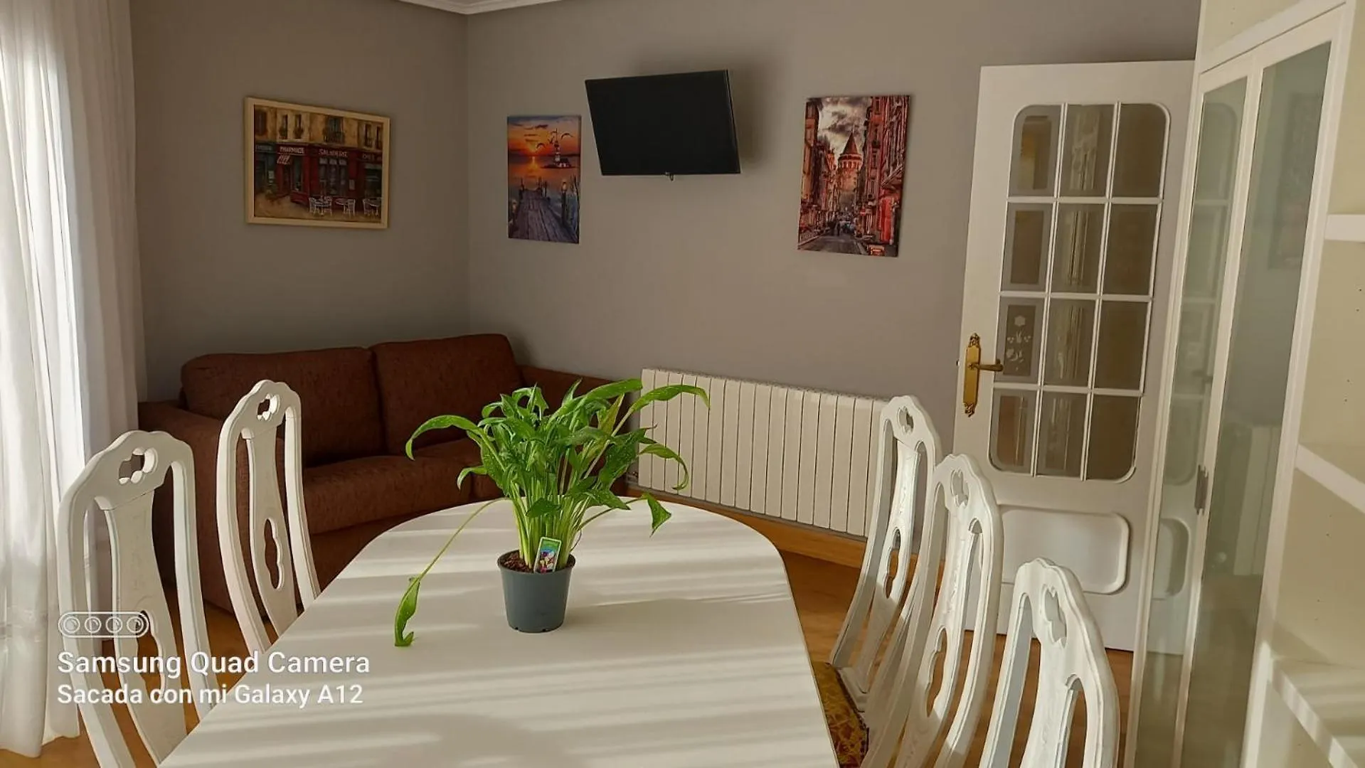 Apartamento Grande Con Posibilidad De Garage Con 2 Banos Y 2 Terrazas Bilbao Apartman