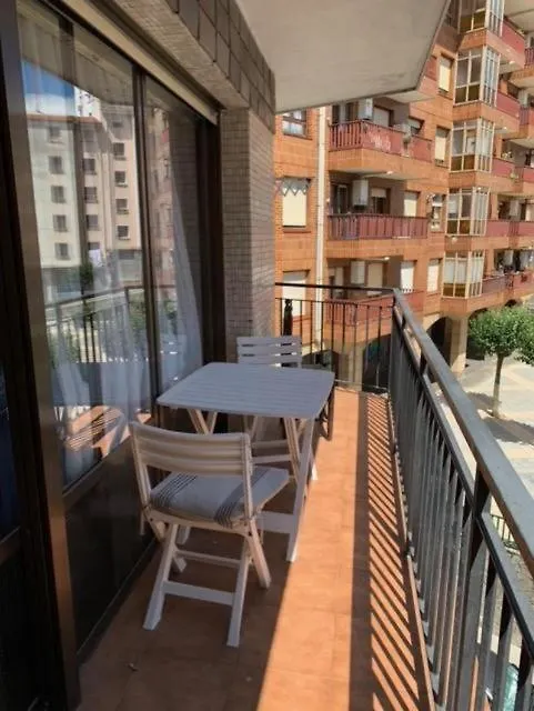 Apartamento Grande Con Posibilidad De Garage Con 2 Banos Y 2 Terrazas Bilbao